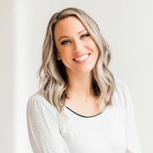 Meet your Posher, Carrie